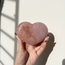 Load image into Gallery viewer, pink amethyst heart OAG

